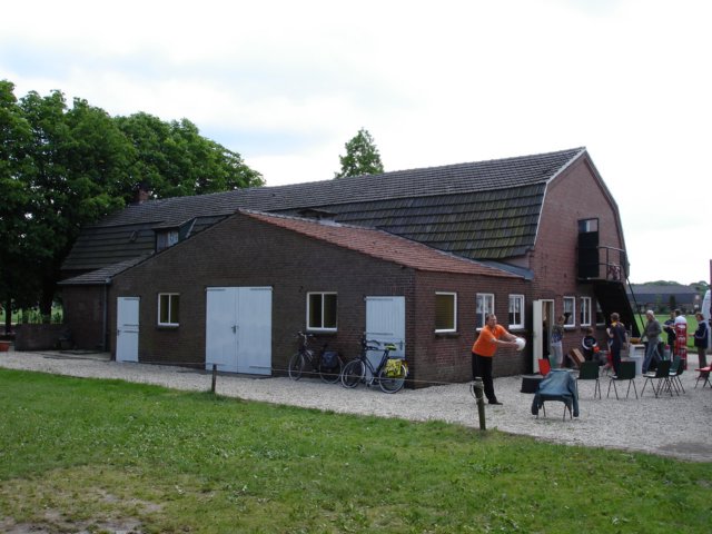 2006HWK 178.jpg